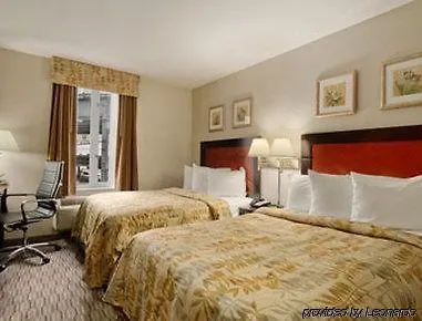 ניו יורק Days Inn By Wyndham Long Island City מלון