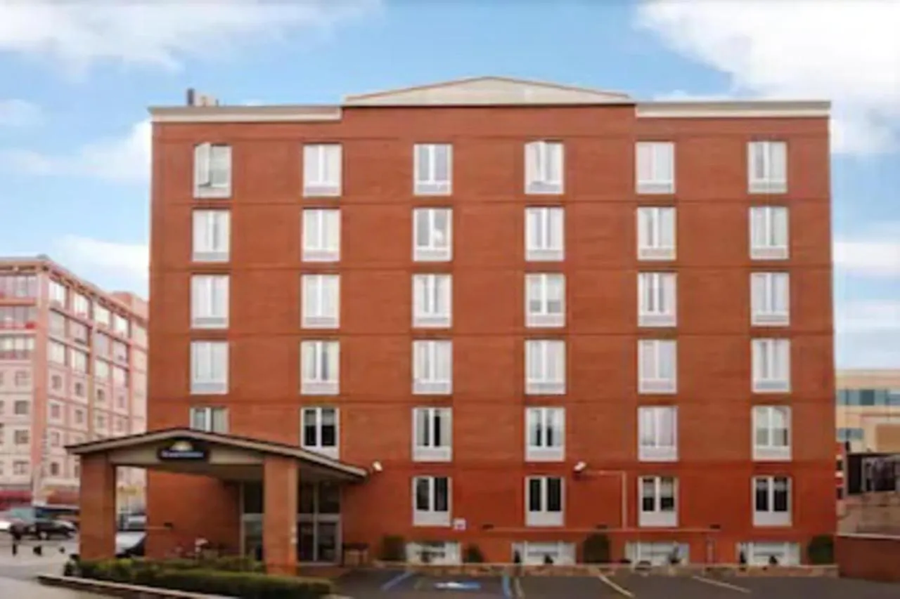 Days Inn By Wyndham Long Island City New York